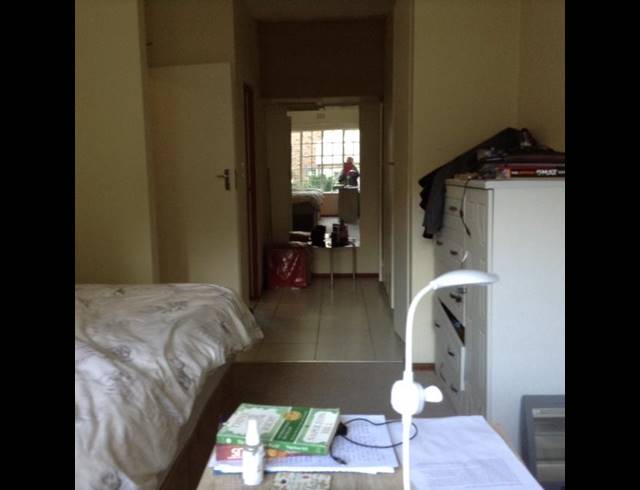 2 BEDROOM TOWNHOUSE FOR SALE IN SANDOWN